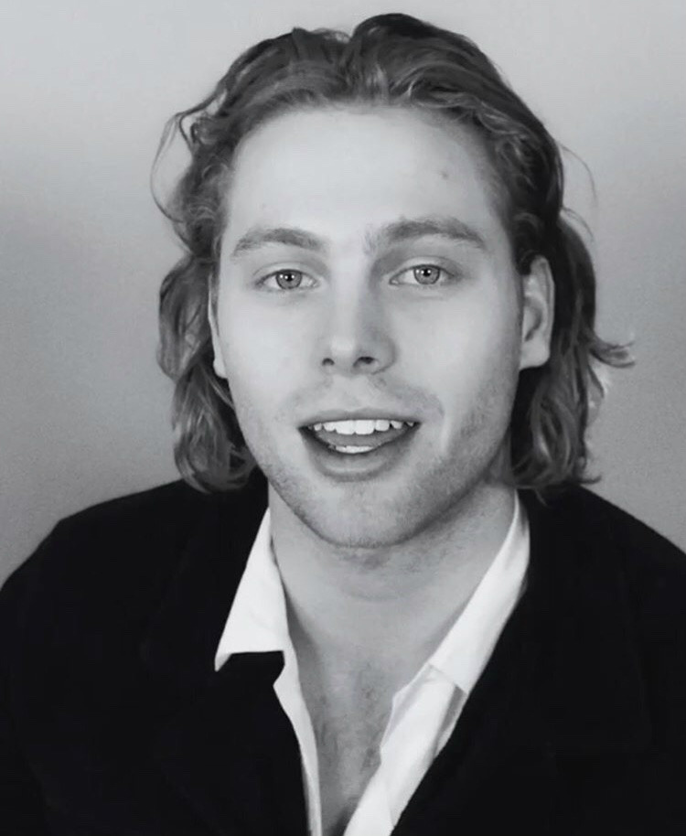 Luke Hemmings.