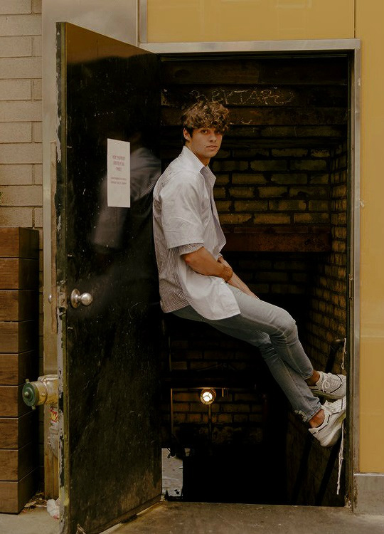 Noah Centineo.
