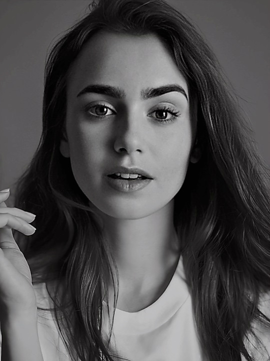 Lily Collins.