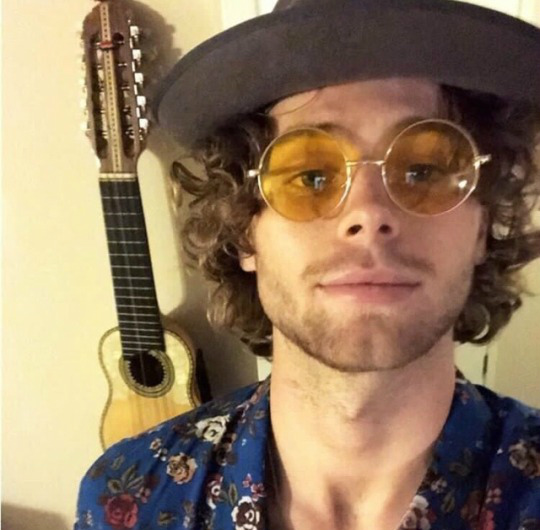 Luke Hemmings.