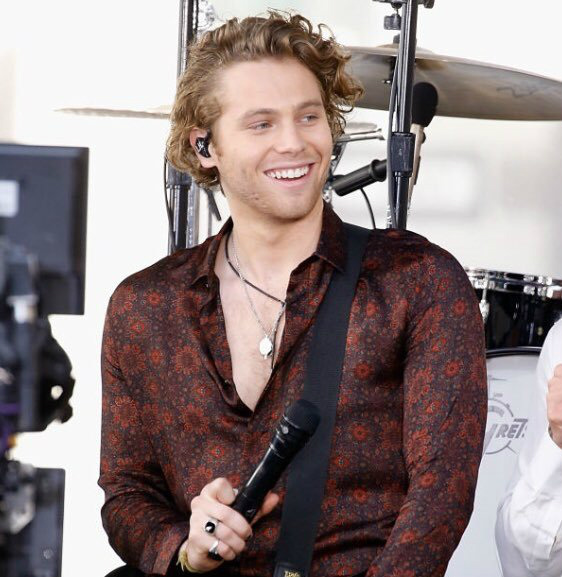 Luke Hemmings.