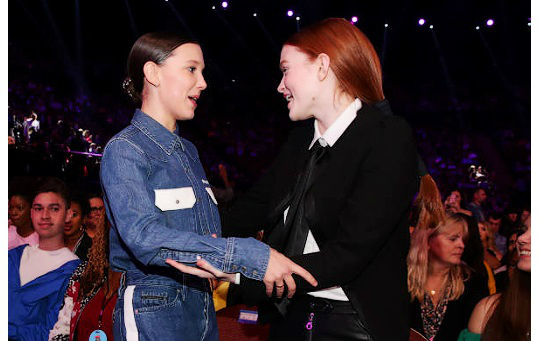 Millie Bobby i Sadie.
