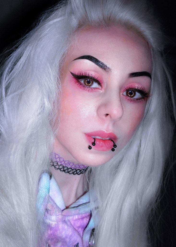 WHITE HAIR