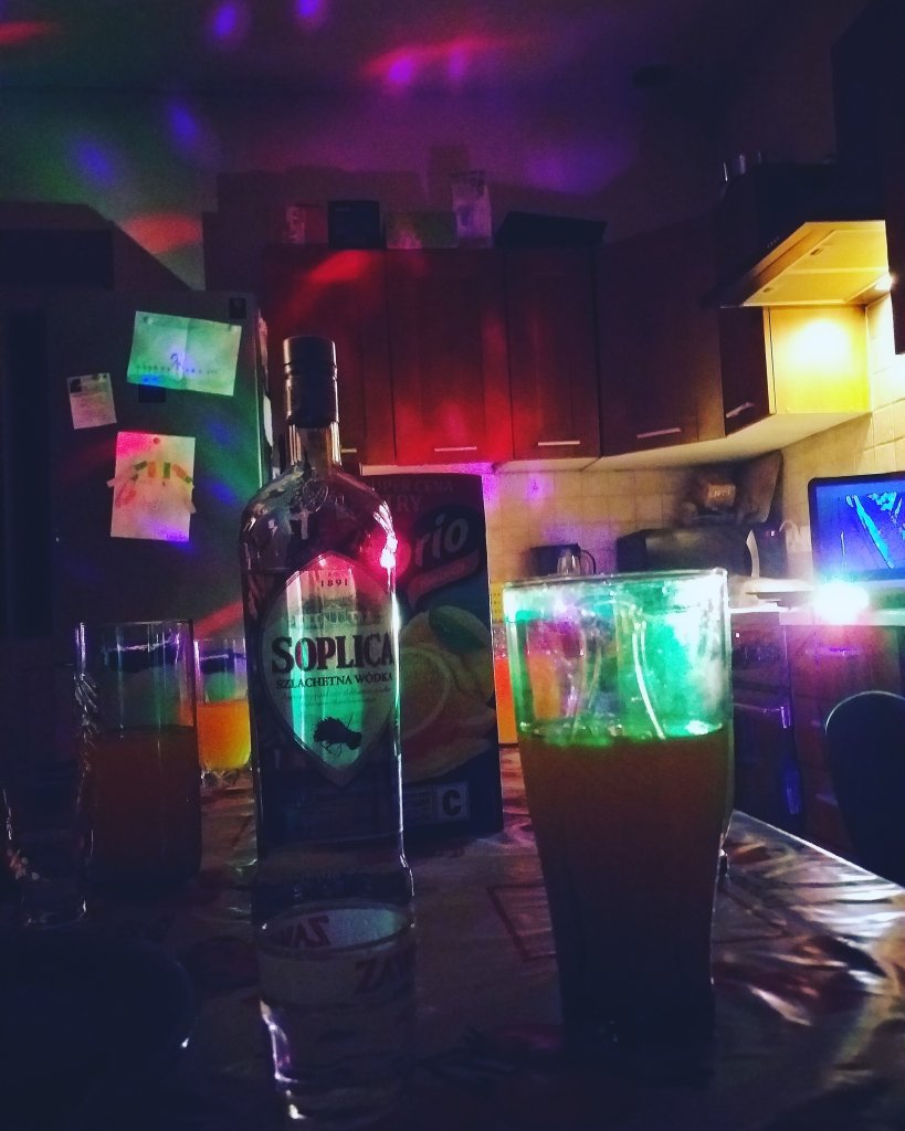 1043.
