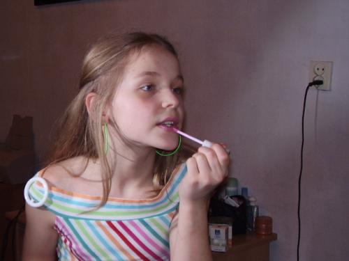 przy lustrze..:p