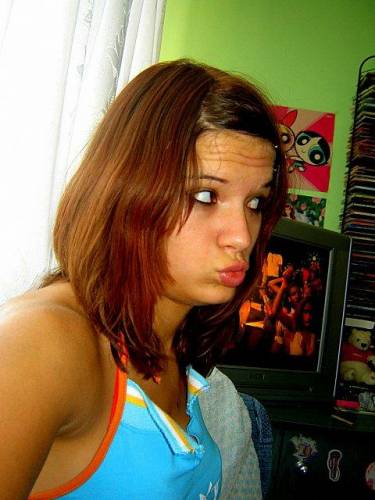 mooniSSiUuulQa kiSS ;**