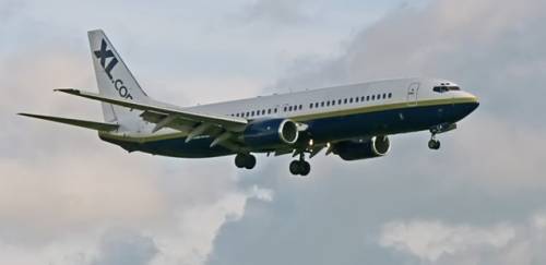 Boeing 737-81Q 