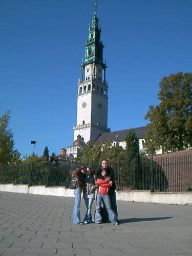 --> CzEsToChOwA 