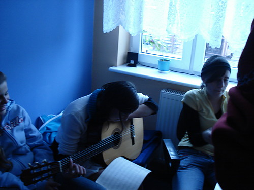......gitarzystka.....:P:P:P