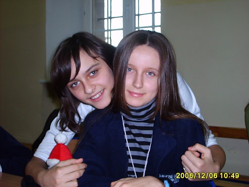 Z Nika:*:*