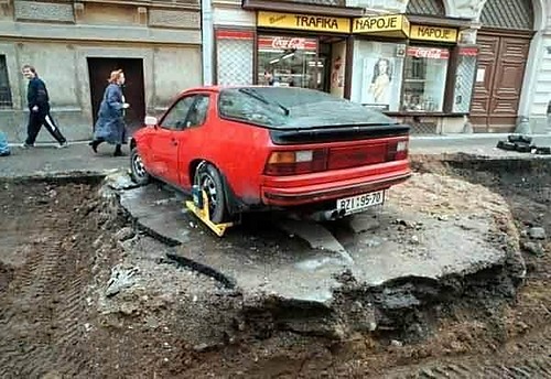KOLEJNY POLSKI ABSURD :D