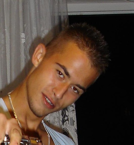 Z glokiem :P
