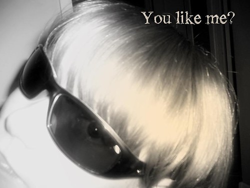 Ekhm...DO YOU LOVE ME ?!