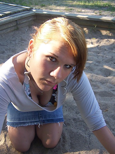      :] ,trauriges mdchen:]