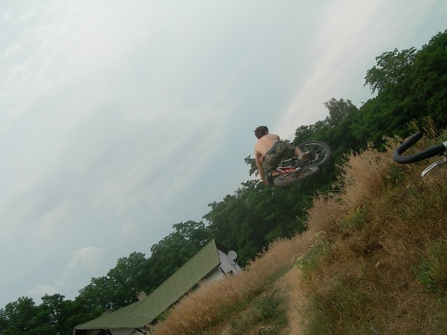 Stolec tres