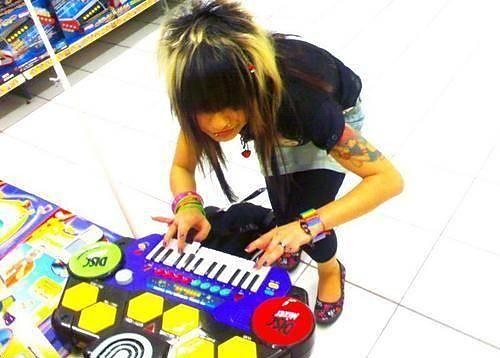 market x)