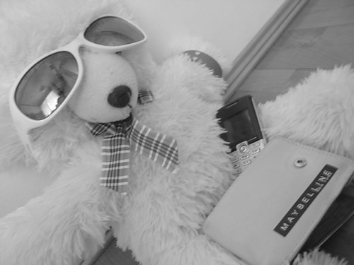 Material bear.