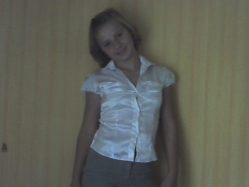 Na tle mojej tapety!!!:)