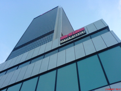 Marriot, 100lica