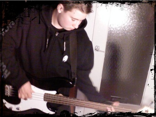 GuItara         (OOO)>>>>>
