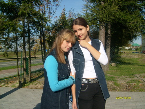 Asiuniasztum