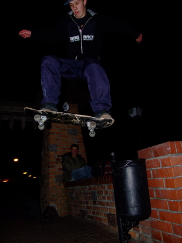 Gangsta...:]