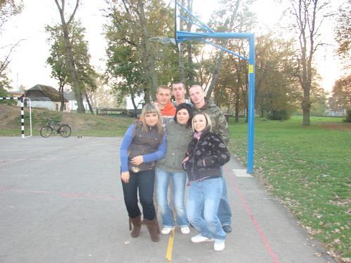 >niedziela< a jutro sql:(bleee