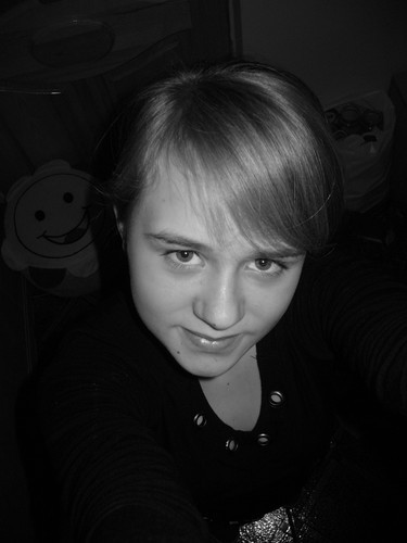 Karolka:*