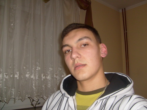 Cay Czarlii we wasnej osobie;]