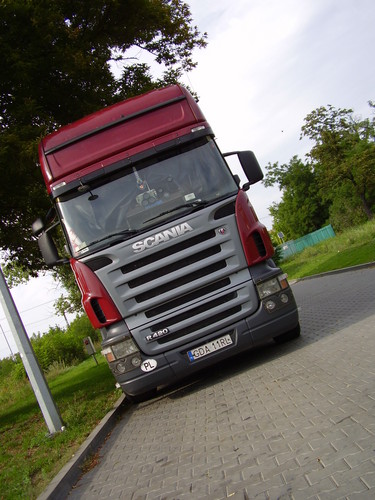 FAJNUSIA SCANIA