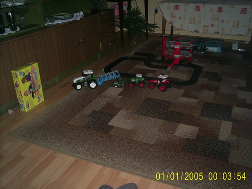 TRAKTORS