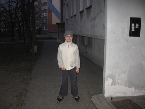 na rolkach 