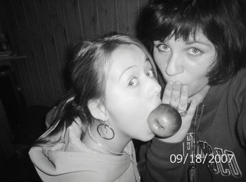  Fajnie :D. my chcemy sobote !:P