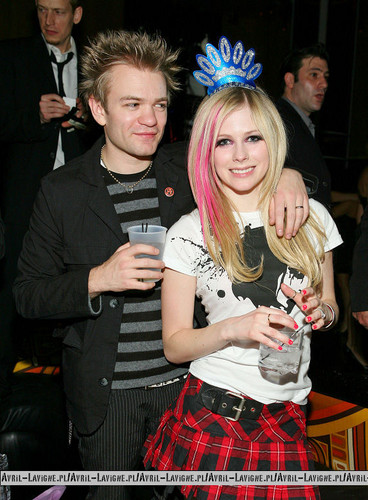 AVRIL LAVIGNE I DERYCK WHIBELY