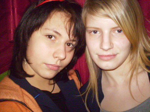 repley:>