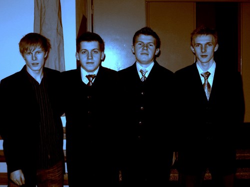 4 gentelmenw :d
