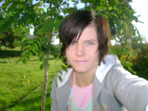 Paulina w ogrodzie:)