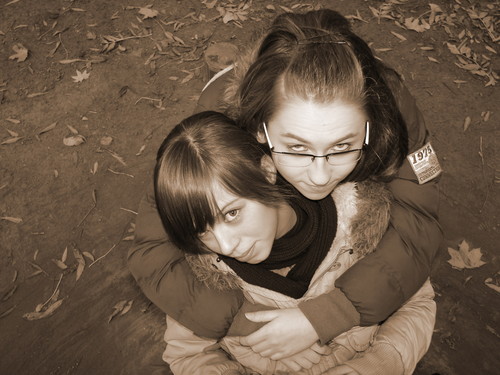 emkaa;*