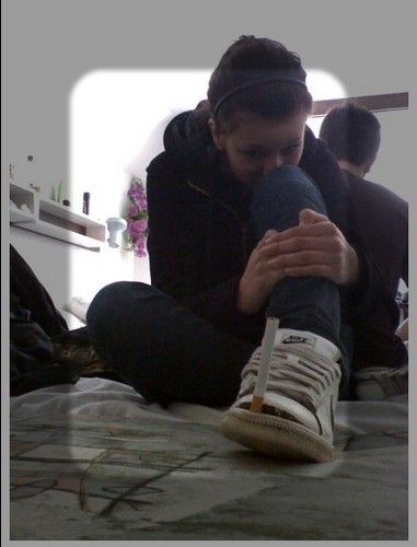 HoneYy:mj podarty buciooor!!!xD