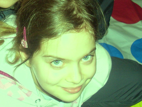 Vickunia     :  *