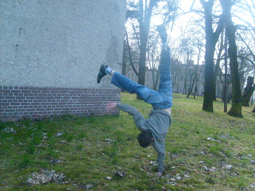 BREAKDANCE