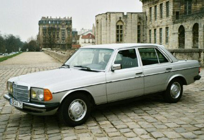 Mercedes-Benz 123''beczka''