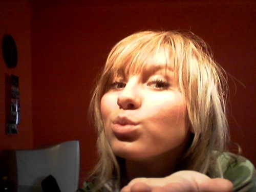 . buzioooool ! :)  ;*
