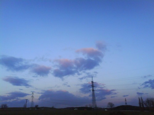 ..a gdzie tam w oddali..