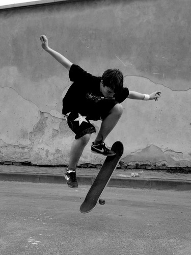 SKATEBOARD