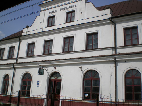 Z Peronu po odwiedzinach w WKU