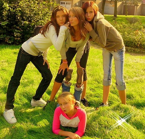 zuzka ;) sis ;) ania ;) jaa xD