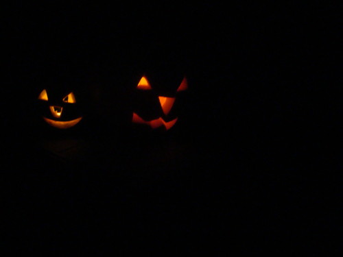 haloween;-{