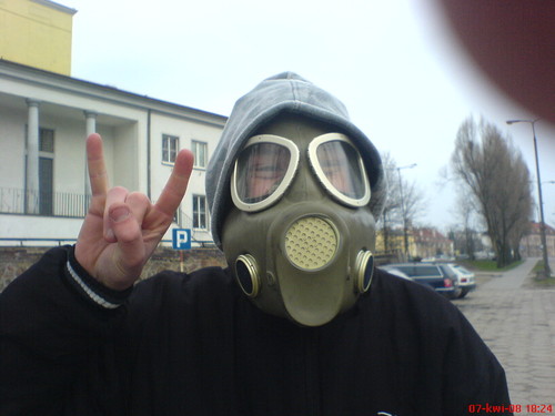 maska;]
