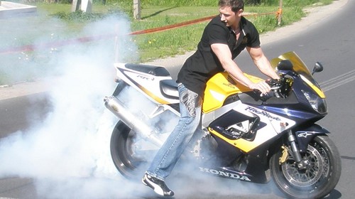 Honda CBR 929 RR FireBlade / cz1